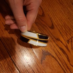 Leila jewelry thick bangle